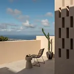 Hotel Enorme Eos Santorini