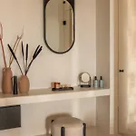 Enorme Eos Santorini Hotel 4*