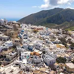 Enorme Eos Santorini Hotel