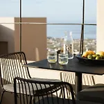 Enorme Eos Santorini 4* Pýrgos