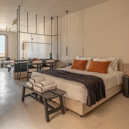 Enorme Eos Santorini Hotell
