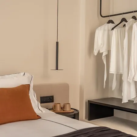 Enorme Eos Santorini - Adults Only Hotel