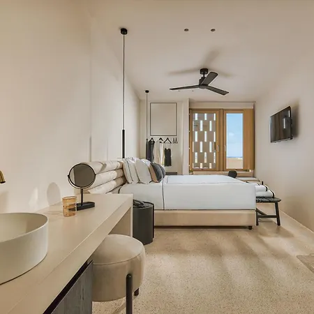 Hotel Enorme Eos Santorini - Adults Only