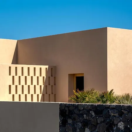 Enorme Eos Santorini Hotel Pyrgos Kallistis