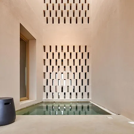 Enorme Eos Santorini - Adults Only Hotel 4*