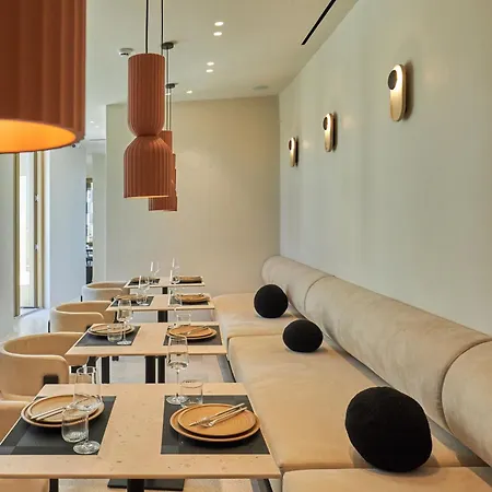 Enorme Eos Santorini - Adults Only