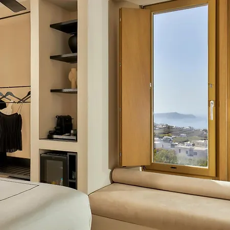 Enorme Eos Santorini - Adults Only 4* Pýrgos