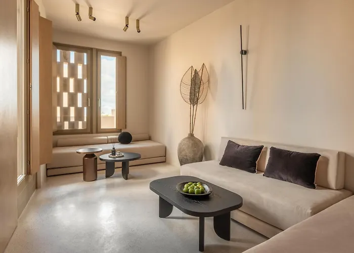 Enorme Eos Santorini Hotell