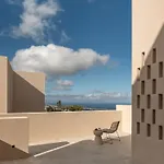 Hotel Enorme Eos Santorini 4*